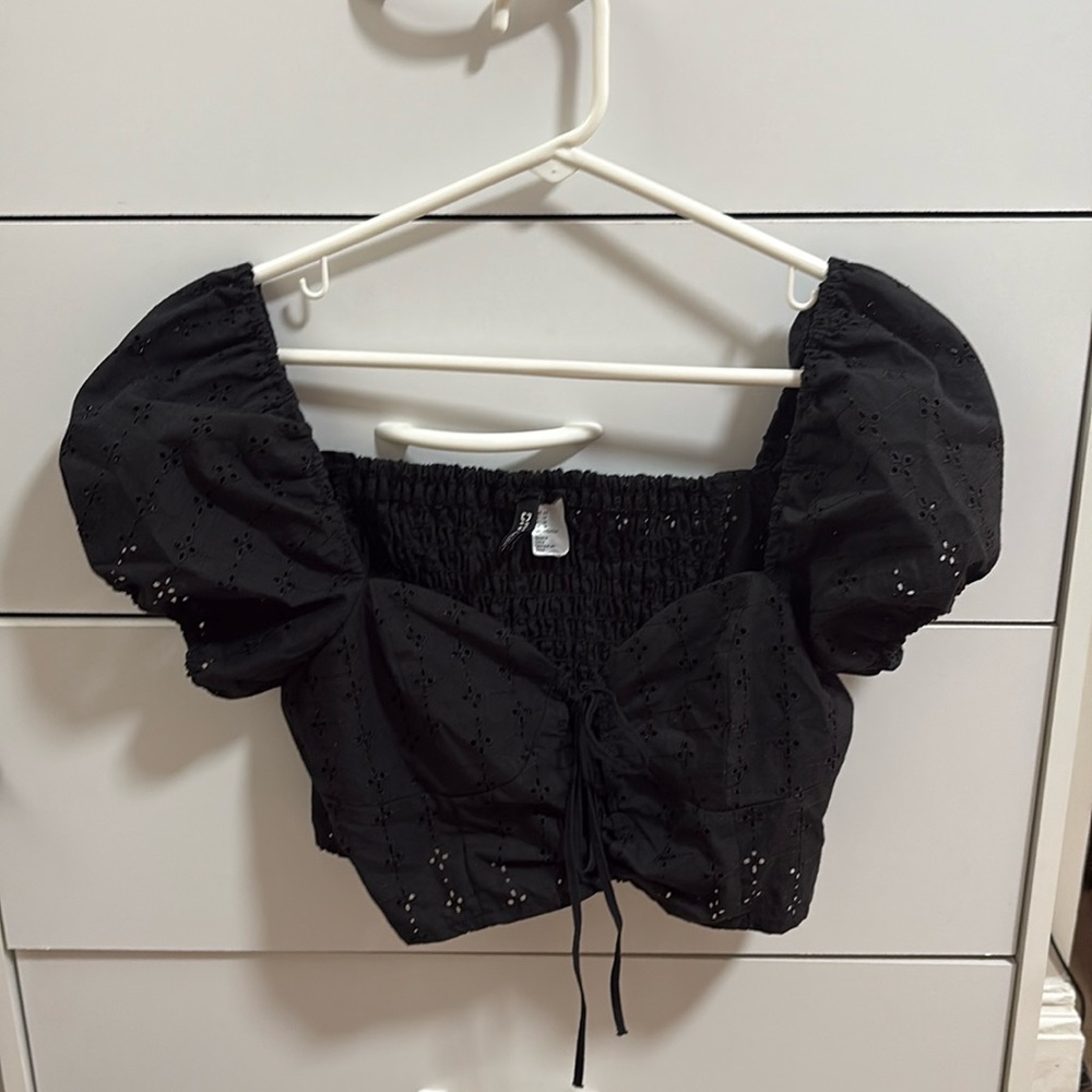 Cropped lace top